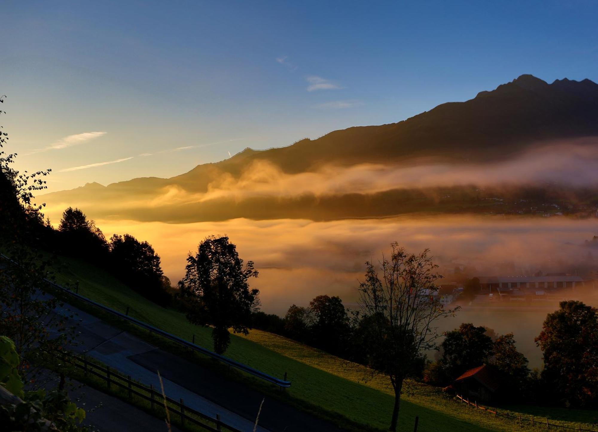 Panorama Ferienhaus Ematberg Mit Bergblick Und Sauna ニーダーンジル エクステリア 写真