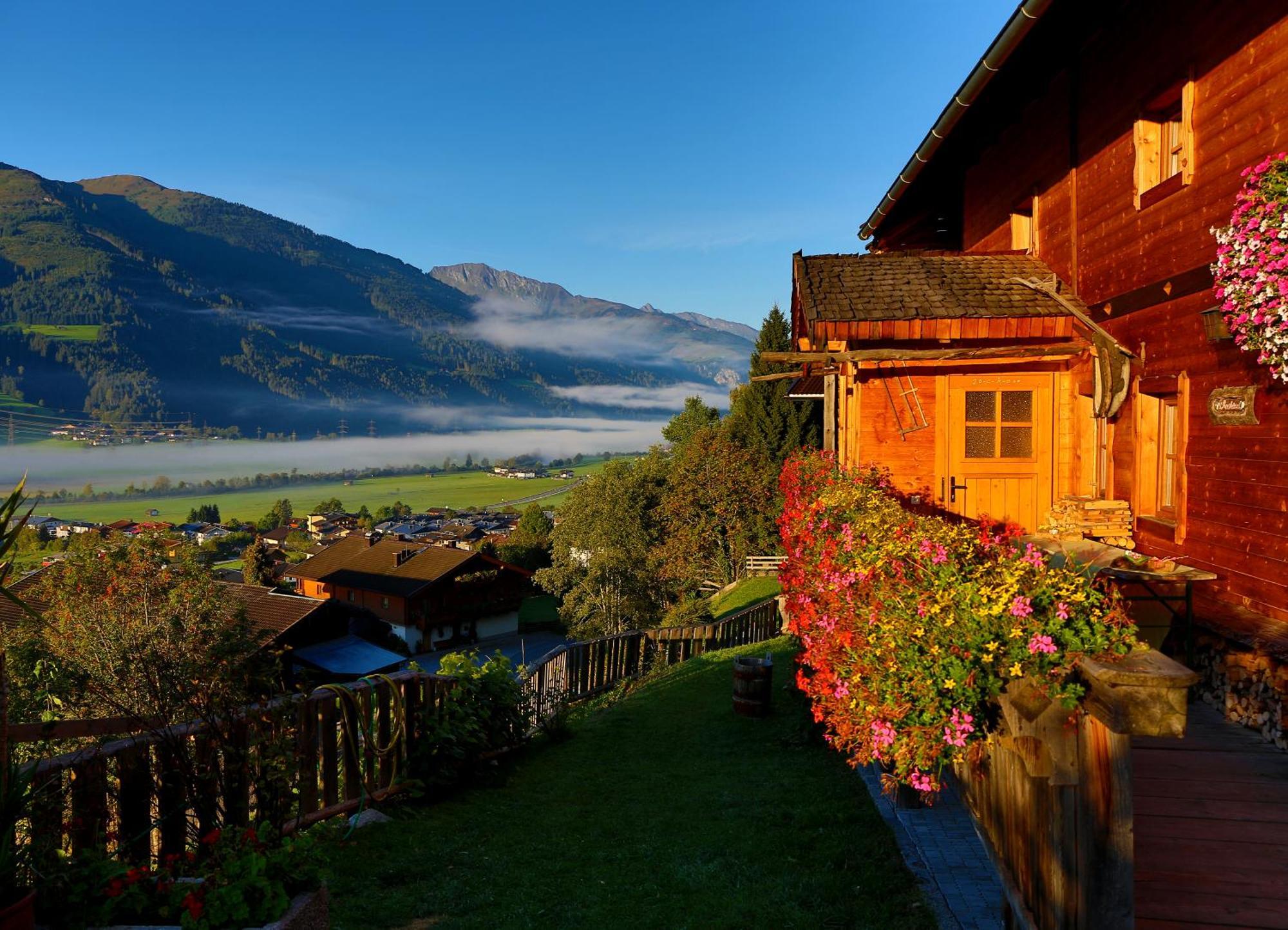 Panorama Ferienhaus Ematberg Mit Bergblick Und Sauna ニーダーンジル エクステリア 写真